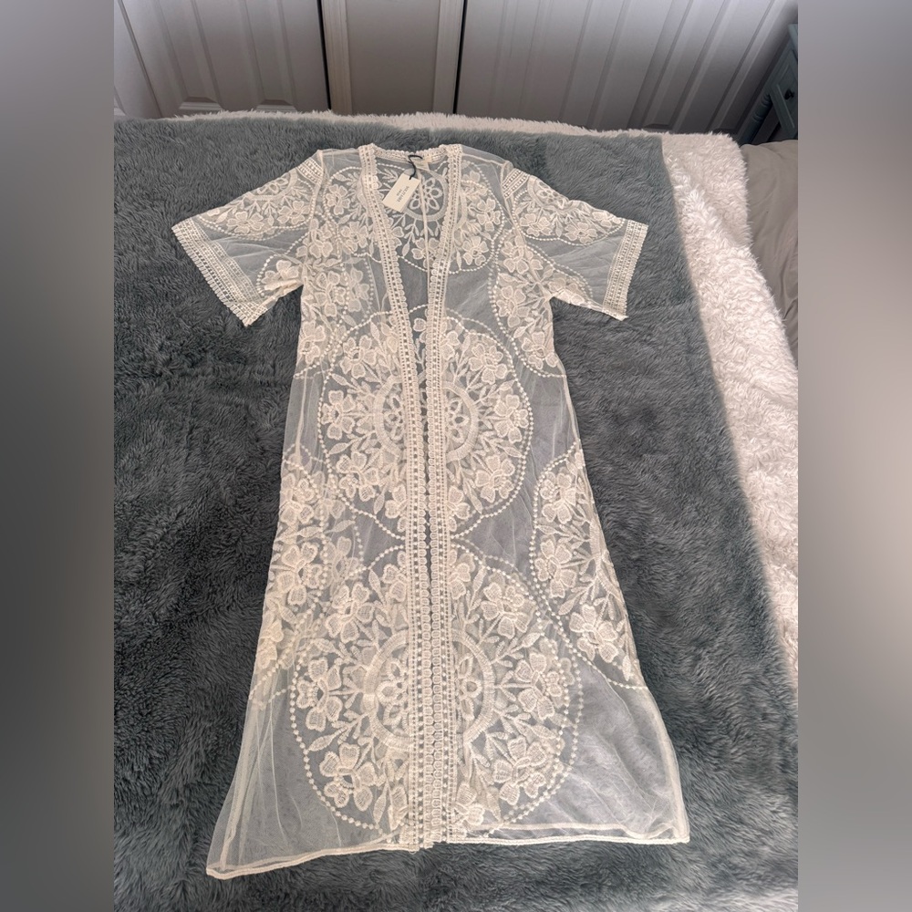 Solitaire Swim Ivory Lace Kimono CoverUp NWT - Picture 7 of 9
